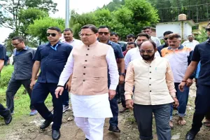 उत्तराखंड: आपदाग्रस्त थराली में राहत कार्य युद्धस्तर पर जारी, सीएम धामी ने किया निरीक्षण, सुनीं समस्याएं