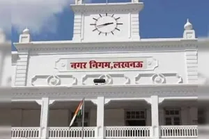 सुप्रीम कोर्ट के आदेश के बाद लखनऊ नगर निगम ने कुत्तों को लेकर जारी की एडवाइजरी