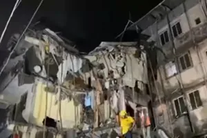 महाराष्ट्र के पालघर में इमारत का एक हिस्सा गिरा, दो लोगों की मौत, नौ अन्य घायल 