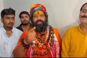 गोंडा: राहुल गांधी देशद्रोही, गली मोहल्ले में कूटे जायेंगे स्वामी प्रसाद... महंत राजू दास का विवादित बयान