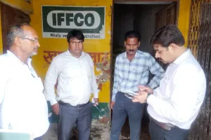 पर्याप्त मात्रा में है खाद फिर भी मारामारी, अफसरों ने किया दाव..., पुलिस की निगरानी में होगा वितरण