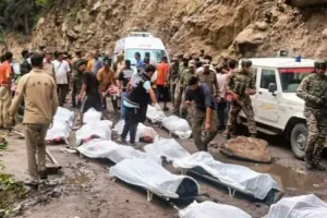 Cloud Burst: किश्तवाड़ में महिला का शव बरामद, मृतकों की संख्या 64 हुई 