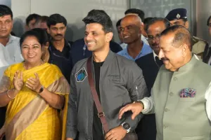 भारत लौटने पर शुभांशु शुक्ला का जोरदार स्वागत, प्रधानमंत्री मोदी से करेंगे मुलाकात 