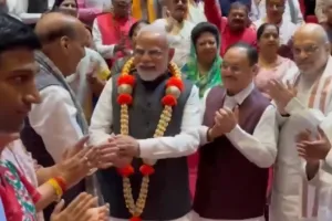 ऑपरेशन सिंदूर के बाद NDA की पहली बैठक, पीएम मोदी ने आतंकी हमले में मारे गए लोगों को दी श्रद्धांजलि