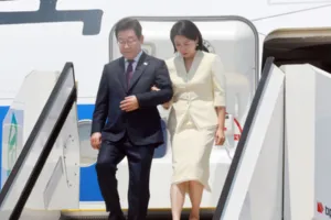 नए दक्षिण कोरियाई राष्ट्रपति, अमेरिका के बजाए जायेंगे जापान 