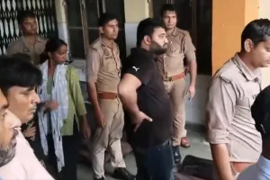 UP News: मैनपुरी में दर्दनाक सड़क हादसा, एक परिवार के पांच लोगों की मौत; जन्मदिन समारोह से लौट रहा था परिवार