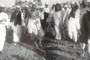 1 अगस्त का इतिहासः 1920 में महात्मा गांधी ने असहयोग आंदोलन की थी शुरुआत 
