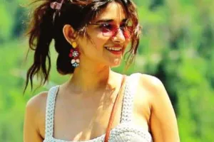 जैसा पहनोगे, वैसा बनोगे और जियोगे... फैशन ने बदली लोगों की जीवन शैली, अब पहनावा बन रहा है सोच और पहचान का आईना