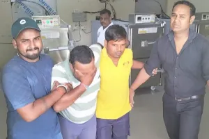 Ghazipur Massacre: सिर और सीने पर चाकू के किए कई वार... स्कूल के शौचालय में की 9वीं के छात्र ने 10वीं के छात्र की हत्या, जानिए दर्द की पूरी कहानी