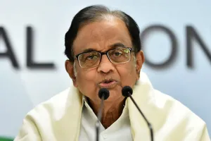 निर्वाचन आयोग अपनी शक्तियों का कर रहा दुरुपयोग..., पी. चिदंबरम ने लगाए EC पर गंभीर आरोप