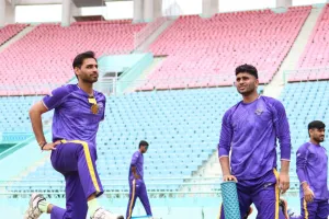 इकाना स्टेडियम में लखनऊ फॉल्कंस ने किया अभ्यास, कप्तान भुवी ने गेंदबाजी में आजमाये हाथ