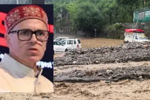 जम्मू में हाई अलर्ट: खतरे के निशान से ऊपर बह रही नदिया, CM अब्दुल्ला ने बाढ़ से निपटने के उपायों की समीक्षा 