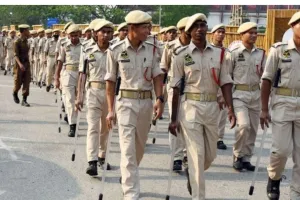 श्रीकृष्ण जन्माष्टमी को देखते हुए बढ़ाई गयी मेरठ में सुरक्षा, 2685 पुलिसकर्मी तैनात, संवेदनशील इलाकों में की जा रही कड़ी निगरानी 