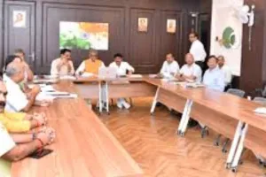 सोनभद्र में विकसित होगा धार्मिक पर्यटन और कैम्पिंग सर्किट, समाज कल्याण और वन विभाग की बनी सहमति 