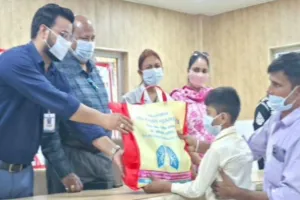 लखनऊ : प्रदीप गंगवार का अभियान जारी,  21 मरीजों को लिया गोद, 