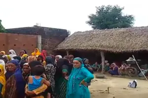 लखीमपुर खीरी: आवारा कुत्तों का मानसिक विक्षिप्त महिला पर हमला...नोच-नोचकर मार डाला