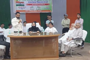 Rampur: बैठक छोड़कर गए ईओ, व्यापारियों ने किया हंगामा