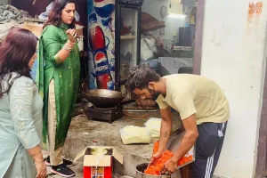 मिठाई में मिठास के नाम पर जहर! : 44 किलो दूषित मिठाइयां नष्ट, 10 नमूने जांच को भेजे गए