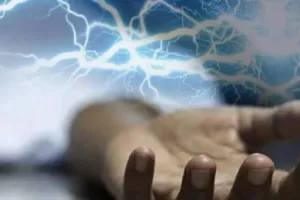बरसात में जानलेवा बना करंट...बिजली विभाग को जारी करनी पड़ी एडवाइजरी