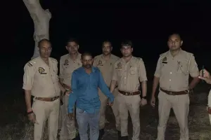 मंदिरों से चोरी कर भाग रहे थे शातिर चोर, मुठभेड़ में पकड़े गए : एक के पैर में लगी गोली, 12 घंटे और हथियार बरामद