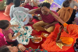 Bareilly: रक्षाबंधन की शहर में दिखी धूम...जेल में भी बंदी भाईयों को बहनों ने बांधी राखी