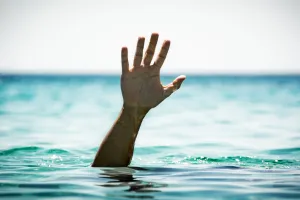 कौशांबी : बेटी के झगड़े से तंग आकर मां ने यमुना नदी से दिया धक्का, तलाश जारी