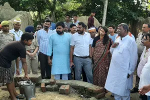 जल निगम के कार्य में लापरवाही पर मंत्री ने लगाई फटकार : ग्रामीणों की समस्याओं का जल्द समाधान कराने के आदेश 