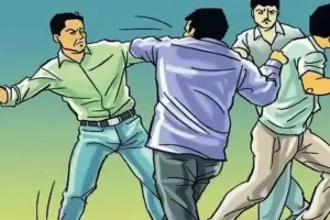 लखनऊ : MLC के चालक को सरेराह पीटा, जान से मारने की धमकी