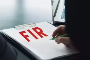 ट्रेडिंग के नाम पर लाखों की ठगी, क्यूआरकोड से हड़पी रकम...अब दर्ज कराई FIR