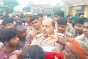 लखीमपुर खीरी में मारपीट में घायल युवक की मौत के बाद बवाल, सैधरी बाईपास पर जाम