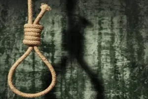 लखीमपुर खीरी : सीतापुर में अभियोजन कार्यालय के हेड कॉन्स्टेबल ने फांसी लगाकर किया सुसाइड