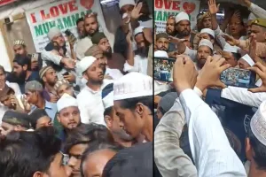 बरेली: लाठीचार्ज के बाद सौदागरान पहुंची आक्रोशित भीड़, सुब्हानी मियां ने समझाया अपने शहर में अमन कायम रखना आपकी जिम्मेदारी