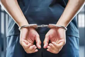 लखीमपुर खीरी : सिपाही को धक्का देकर भागा पाक्सो का आरोपी, मुठभेड़ में पुलिस ने दबोचा