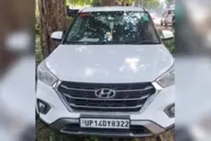 गाजियाबाद पुलिस का गजब कारनामा: कार चालक ने नहीं लगाया हेलमेट तो कर दिया चालान, जानें फिर क्या कहा...