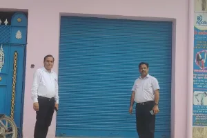 कन्नौज: इण्डियन पैथोलॉजी पर स्वास्थ्य विभाग ने मारा छापा, मकान में ताला डाल कर संचालक हुआ फरार