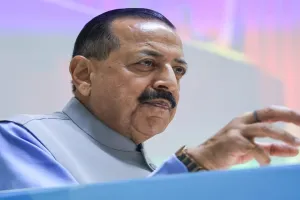 केंद्रीय मंत्री जितेंद्र सिंह ने की सीएम योगी की तारीफ, कहा- स्टार्टअप केंद्र बनने की राह पर लखनऊ 