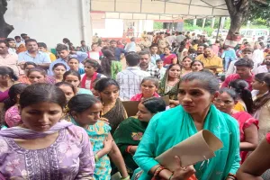 Gonda News: ECC एजुकेटर पद के लिए 407 अभ्यर्थियों की हुई काउंसलिंग, अधिकारियों ने की शैक्षिक अभिलेखों की जांच