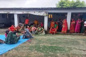 Sultanpur News: पिता की हत्या के मामले में सह-आरोपी बेटे का फंदे से लटकता मिला शव, परिजनों में कोहराम