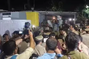 मंत्री ओपी राजभर के बयान पर भड़के ABVP के कार्यकर्ता, देर रात किया प्रदर्शन, जानें पूरा मामला 