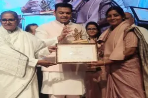 Teachers Day: शिक्षक दिवस राज्य अध्यापक पुरस्कार से नवाजी गईं प्रतापगढ़ की वंदना सिंह, मिली बधाइयां