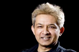 UP: हेयर स्टाइलिस्ट जावेद हबीब व साथियों पर कसेगा कानून का शिकंजा 