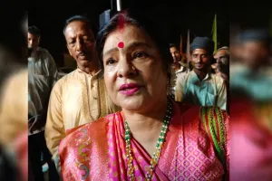 UP : रामपुर पहुंचीं मालिनी अवस्थी बोलीं उस्ताद शुजाअत हुसैन खां से सीखीं गायकी की बारीकियां और उर्दू