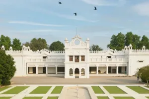 UP NEWS: कन्नौज का आनंद भवन पैलेस बना पहला लग्जरी होम-स्टे, जानें खासियत