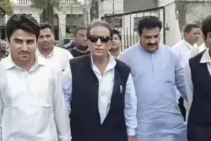 Sitapur News: बस थोड़ी देर में रिहा होंगे सपा नेता आजम खान, जेल के बाहर समर्थकों का लगा जमावड़ा, हाई अलर्ट पर पुलिस