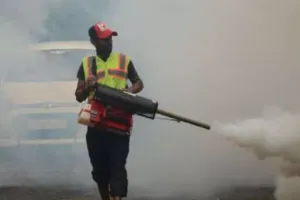 लखनऊः एंटी लार्वा छिड़काव के लिए नगर निगम ने चलाया अभियान, चिन्हित किए हॉटस्पॉट