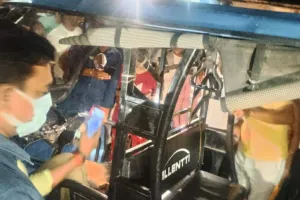 दोस्त ने दोस्त को उतारा मौत के घाट ? हरदोई में ई-रिक्शा ड्राइवर की गला रेतकर हत्या, जानें पूरा मामला