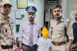 Lucknow Metro: कर्मियों की त्वरित कार्रवाई से चंद मिनटों में परिवार से मिली बच्ची, लौटी मुस्कान