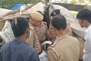 Hathras News: खाने को लेकर हुआ विवाद... फिर बुजुर्ग की हत्या, आरोपी गिरफ्तार 