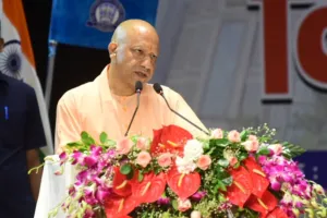 लोहिया संस्थान का आज 5वां स्थापना दिवसः  CM योगी ने उत्कृष्ट चिकित्सा सेवा में लगे चिकित्सकों को किया सम्मानित, लोगों को दी करोड़ों की सौगात