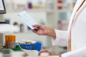 UP News: फर्जी नियुक्ति पत्रों के आधार पर नौकरी पाने के आरोप में दो स्वास्थ्य कर्मियों पर मुकदमा दर्ज 